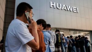 Санкции США против Huawei придали импульс бурному развитию китайской компании