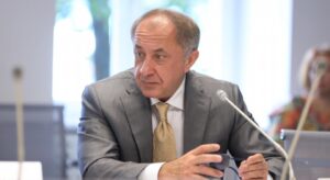 Денег меньше, а цены — выше. Почему НБУ не может остановить инфляцию