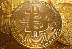 Люди скупают опционы на биткоин по $300 000 к концу июня
