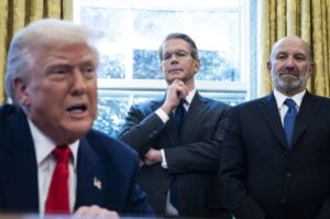 Трамп отпугивает инвесторов и угрожает господству доллара