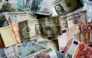 StanChart утверждает, что управляющие валютными резервами реагируют на движение доллара, а не провоцируют его