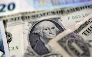 Клиенты Citi из хедж-фондов продавали доллар США после решения об отмене тарифов
