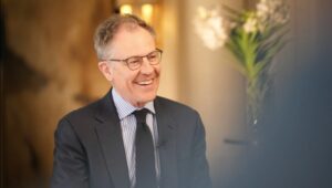 Аналитик Bank of America Хартнетт утверждает, что рост американских акций редко был таким сильным