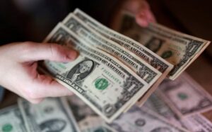 Крупнейшие инвесторы выводят капитал из США из-за тренда на дедолларизацию