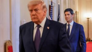 Трамп возобновляет борьбу с ФРС в критически важный для рынков облигаций момент