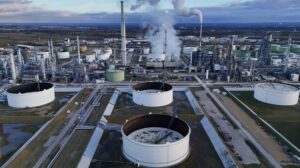 Нефтяники США предупреждают о топливном кризисе из-за истощения резервов