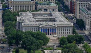 Государственные облигации США подешевели до минимума с 2002 года
